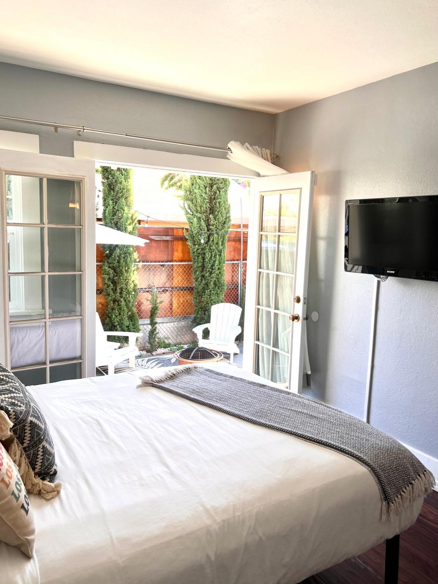 Hollywood House With Parking - Walk To Attractions Сasa de vacaciones Los Ángeles