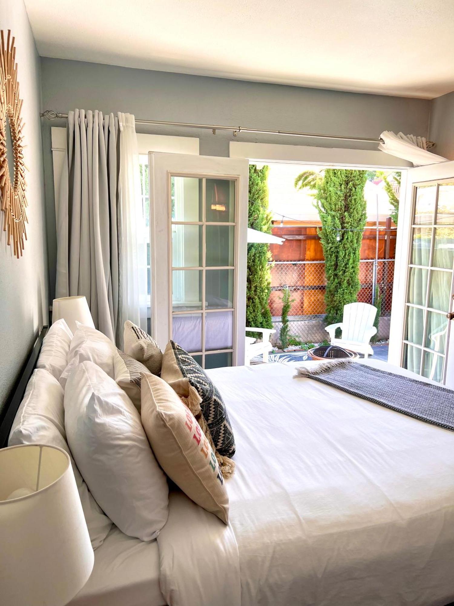 Сasa de vacaciones Hollywood House With Parking - Walk To Attractions